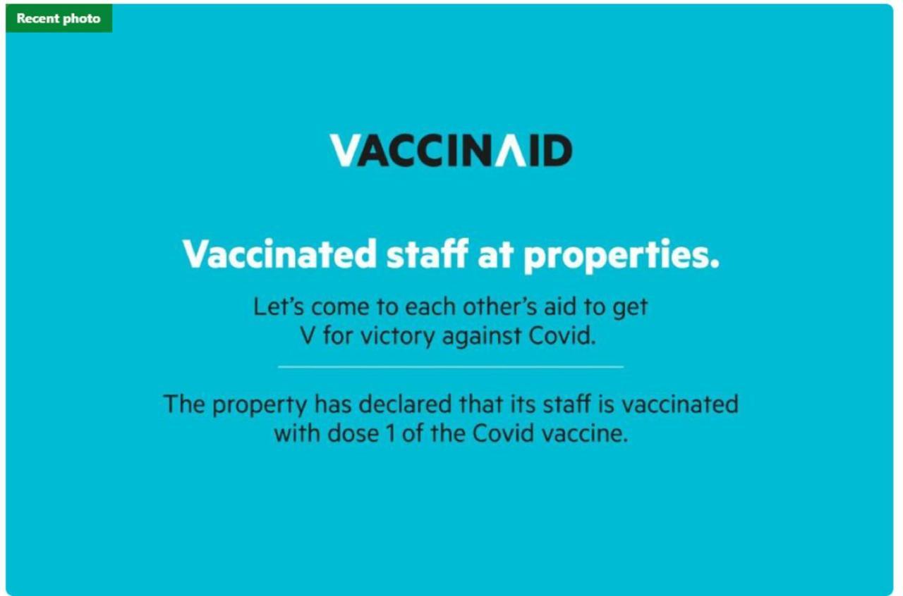 Vaccinated Staff - Spot On 2053 Granada Syariah Home Stay Бандунг Экстерьер фото